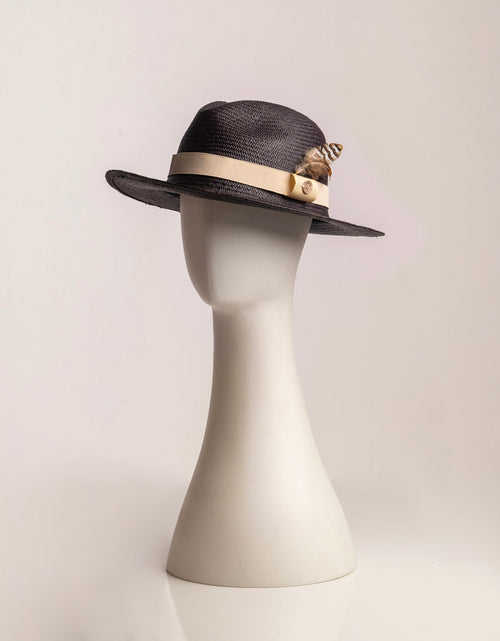 Load image into Gallery viewer, Sonder &amp; Holliday - The Fino Hat

